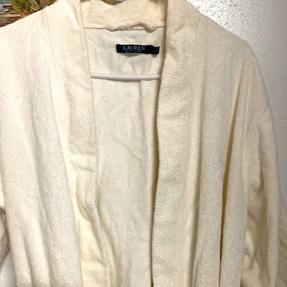 Pre loved bath robe - Picture 1 of 3
